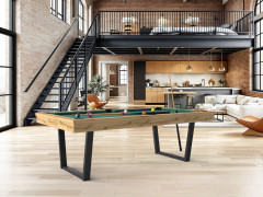 billard convertible en table URBAN finition chêne coat et tissu de jeu vert bleu dans son loft à la décoration type industriel