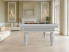 Billard Tradition LS - blanc laqué, rainure et tapis vert olive - salon lumineux style château avec cheminée