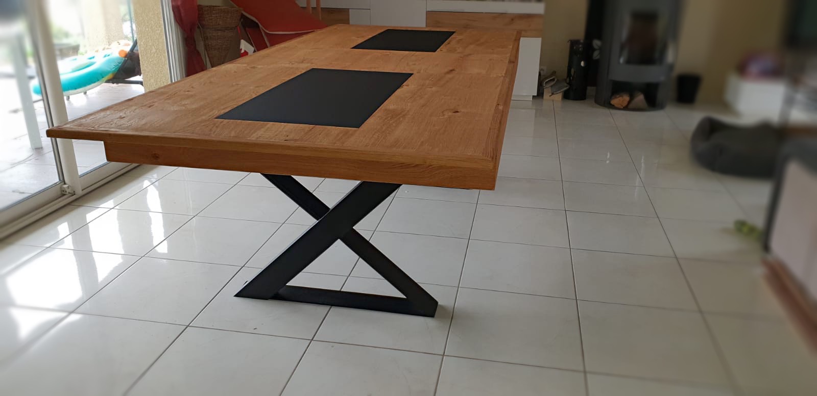 Grande table de style industriel en chêne brossé huilé transformable en billard