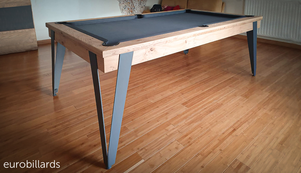 billard X-PURE 210 au tissu gris ardoise finition chêne naturel x2 posé sur ses 4 pieds en acier billard X-PURE 210 au tissu gris ardoise finition chêne naturel x2 posé sur ses 4 pieds en acier