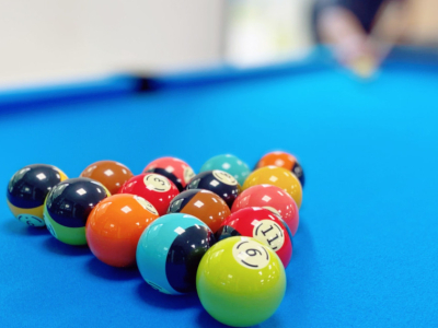 Règles du billard américain : bien distinguer 8-ball, 9-ball, 10-ball et 14/1